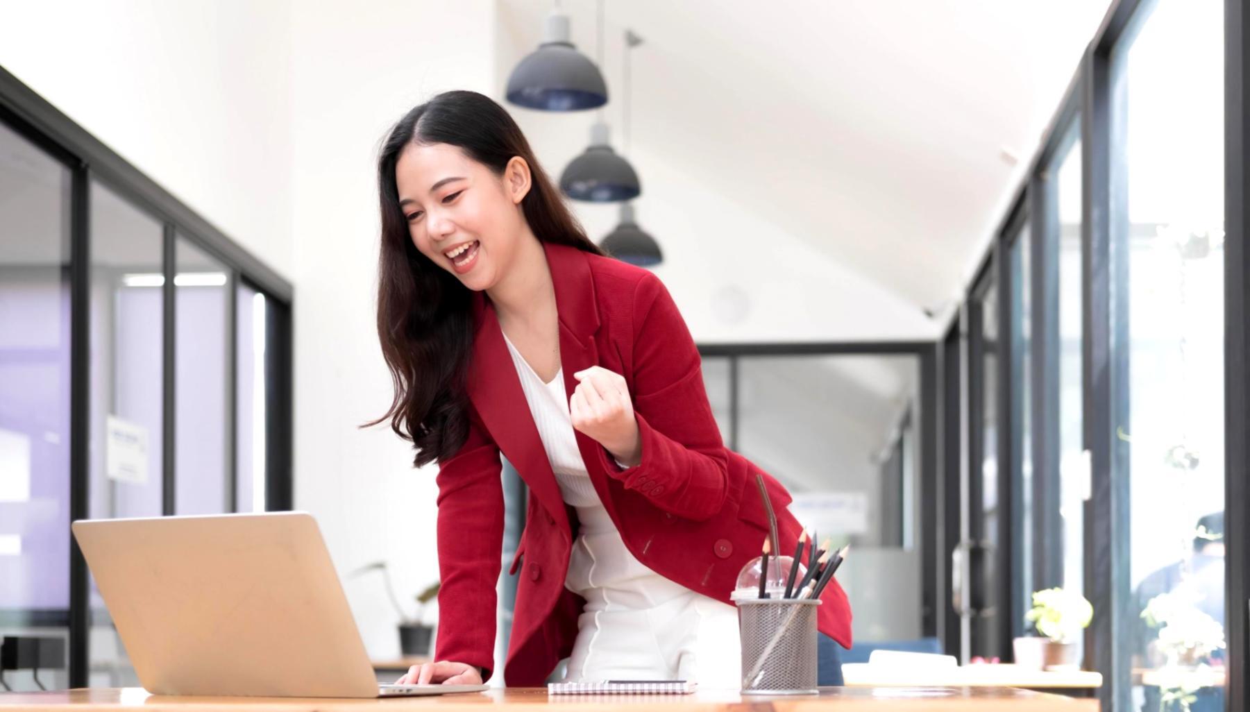 Team bei der Arbeit an Traffic-Analyse-Projekten